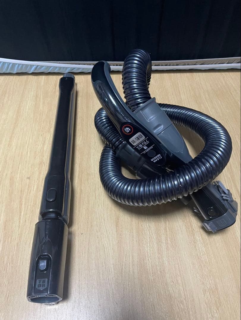 美品　Panasonic MC-SR43K サイクロン式キャニスター　掃除機