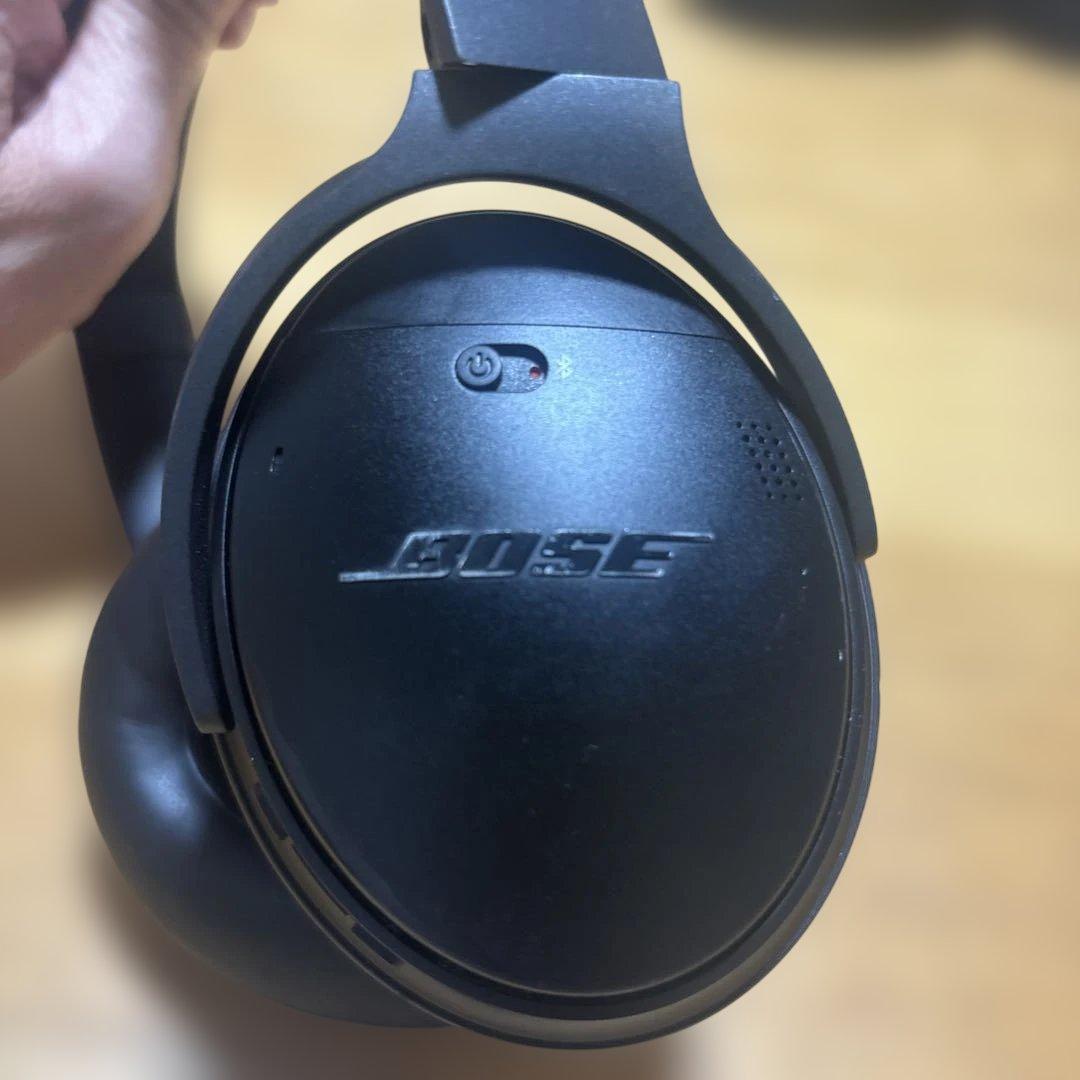 BOSE ワイヤレスヘッドホン　 Quiet Comfort35