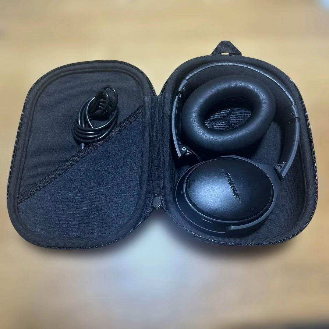 BOSE ワイヤレスヘッドホン　 Quiet Comfort35