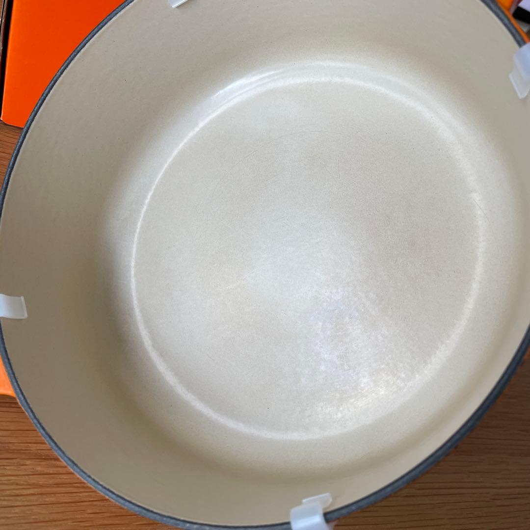 LE CREUSET ルクルーゼ　両手鍋　オレンジ　22cm