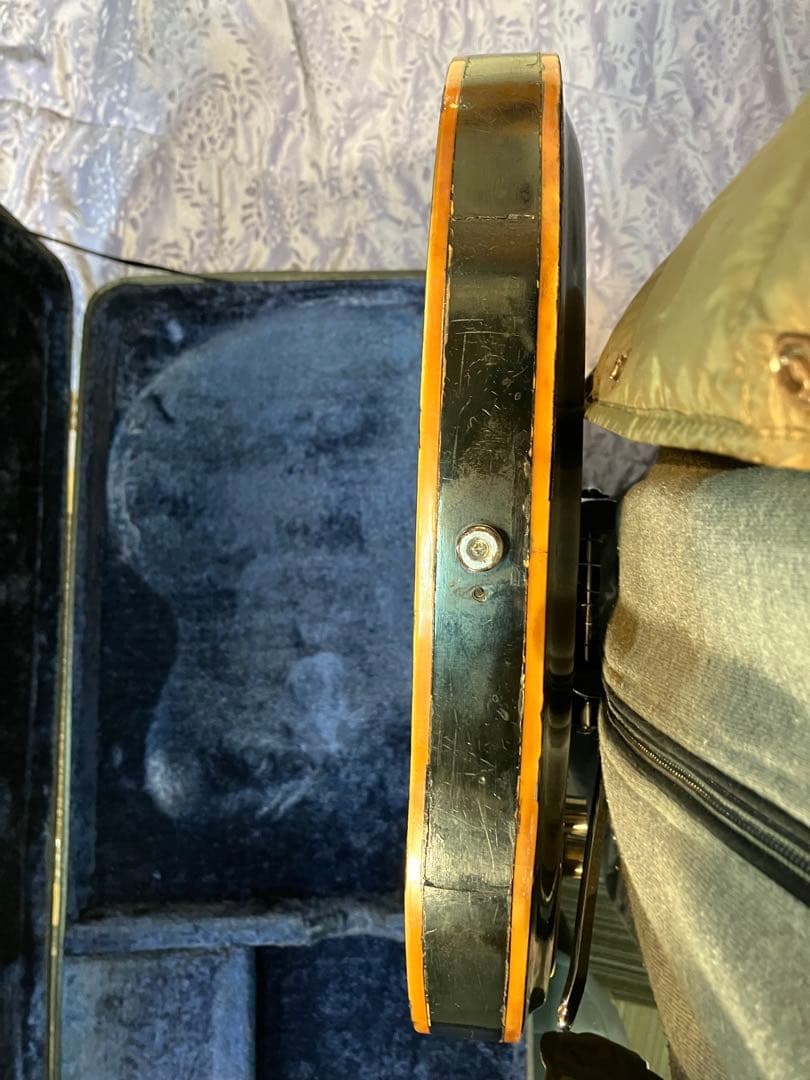 モズライトコンボタイプ完動品ビンテージ・ハードケース付きます。