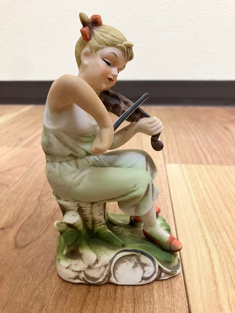人形　陶器　オブジェ　置物　インテリア　工芸品　美術品　古物　古美術　昭和レトロ