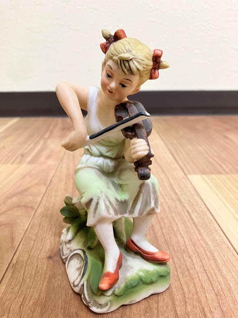 人形　陶器　オブジェ　置物　インテリア　工芸品　美術品　古物　古美術　昭和レトロ