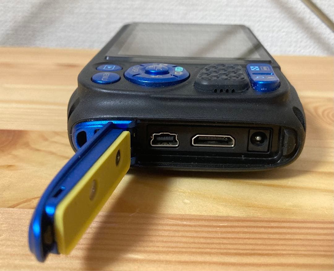 ☆Canon PowerShot D30 防水デジタルカメラ キャノン コンデジ