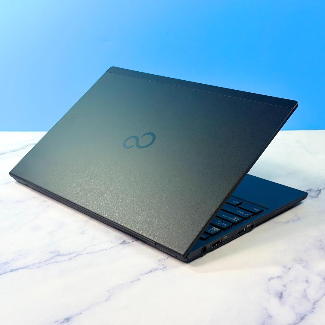 超薄型軽量★メモリ8GB・SSDで快速・指紋認証・Win11☆ノートパソコン