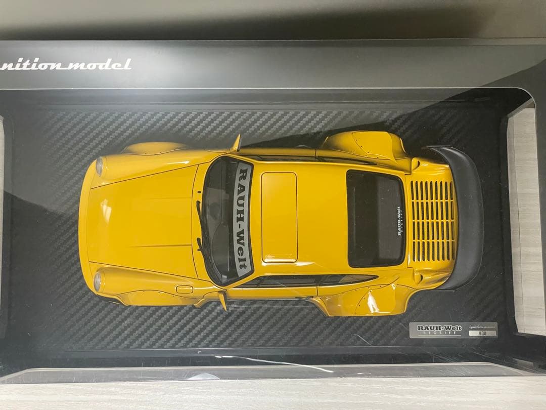 イグニッションモデル 1/18 RWB 930 IG3621