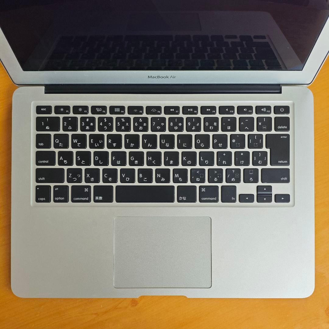 【完動品】MacBook Air (13inch, Early 2015)