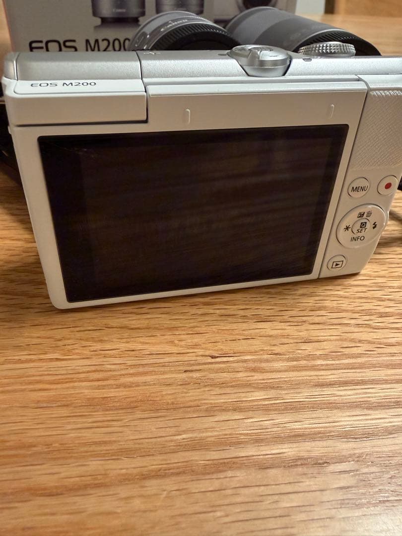 Canon EOS M200 ミラーレスカメラセット