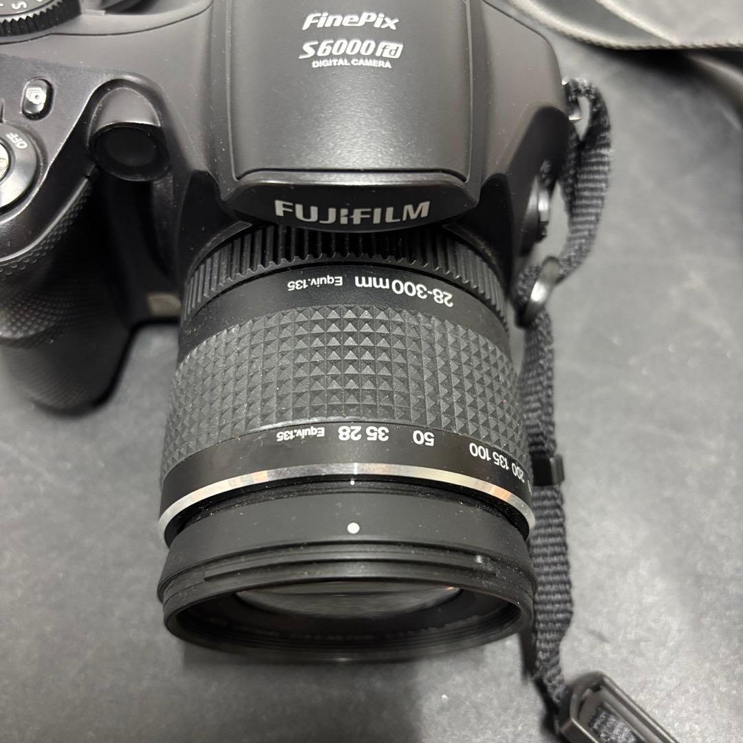 113⭕️お買い得⭕️富士フイルム　デジタル一眼レフ　FinePix　S6000fd