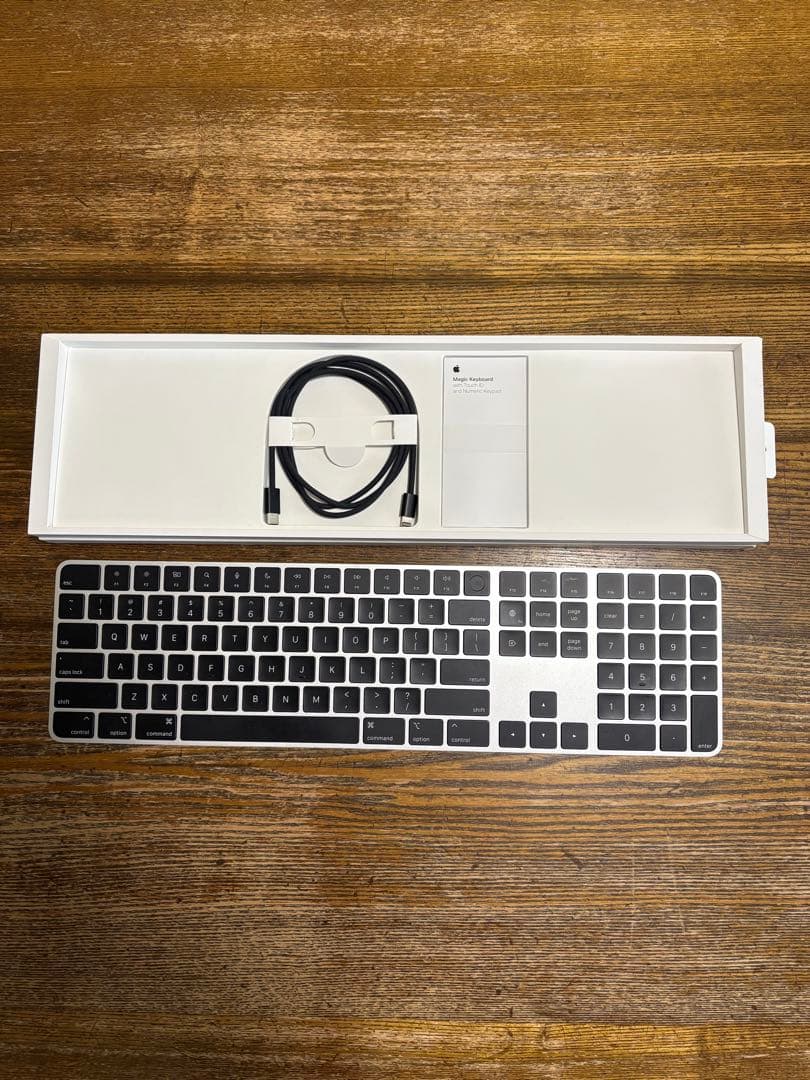 【美品】Touch ID Magic Keyboard US MMMR3LL/A