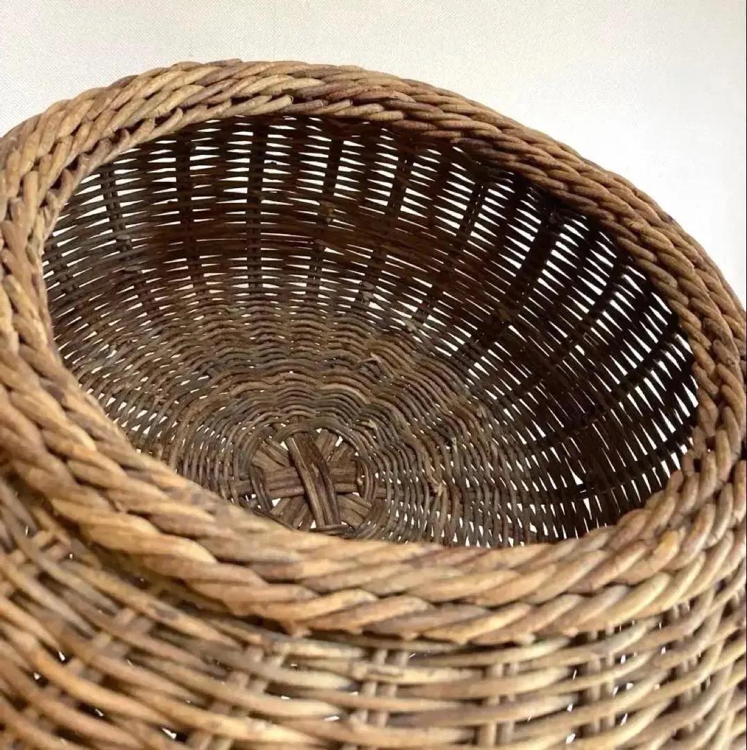 アートな籠 あけび蔓細工 並み編 端正な胴張り型 レアデザイン 津軽の伝統工芸品