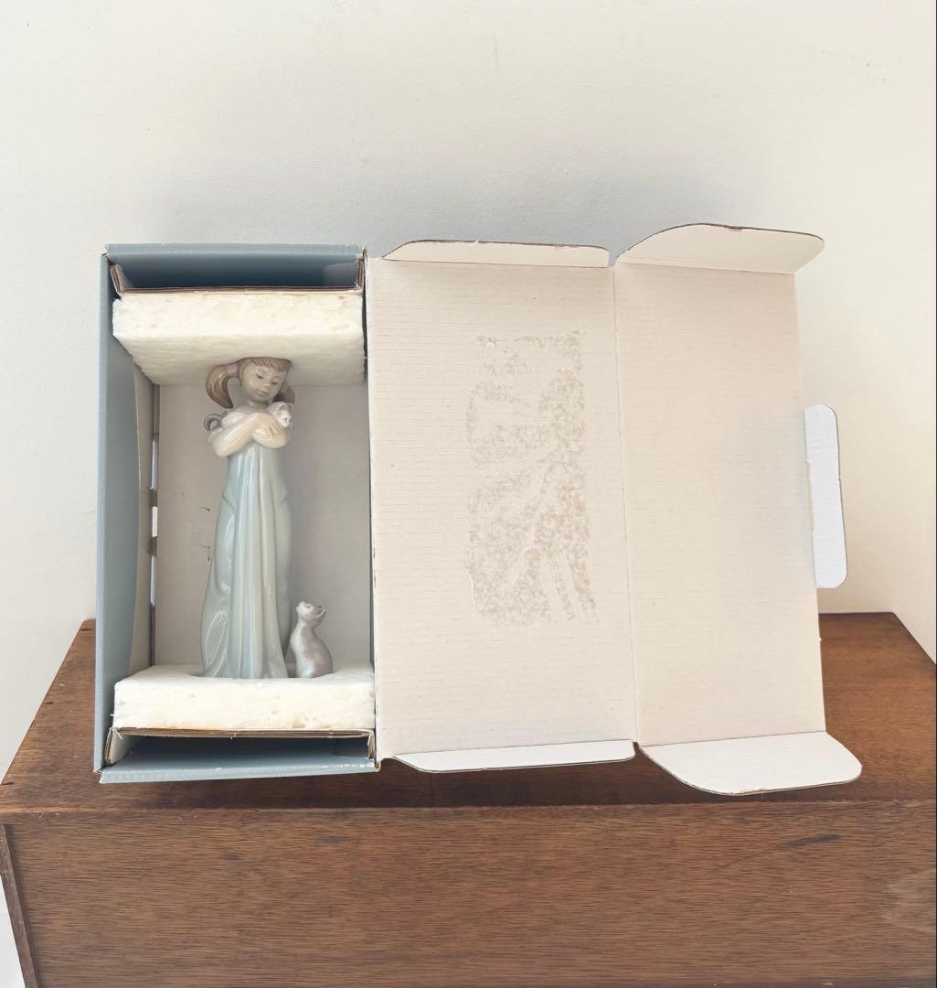 リヤドロ 私のことも忘れないで フィギュリン LLADRO 外箱付き　猫　少女