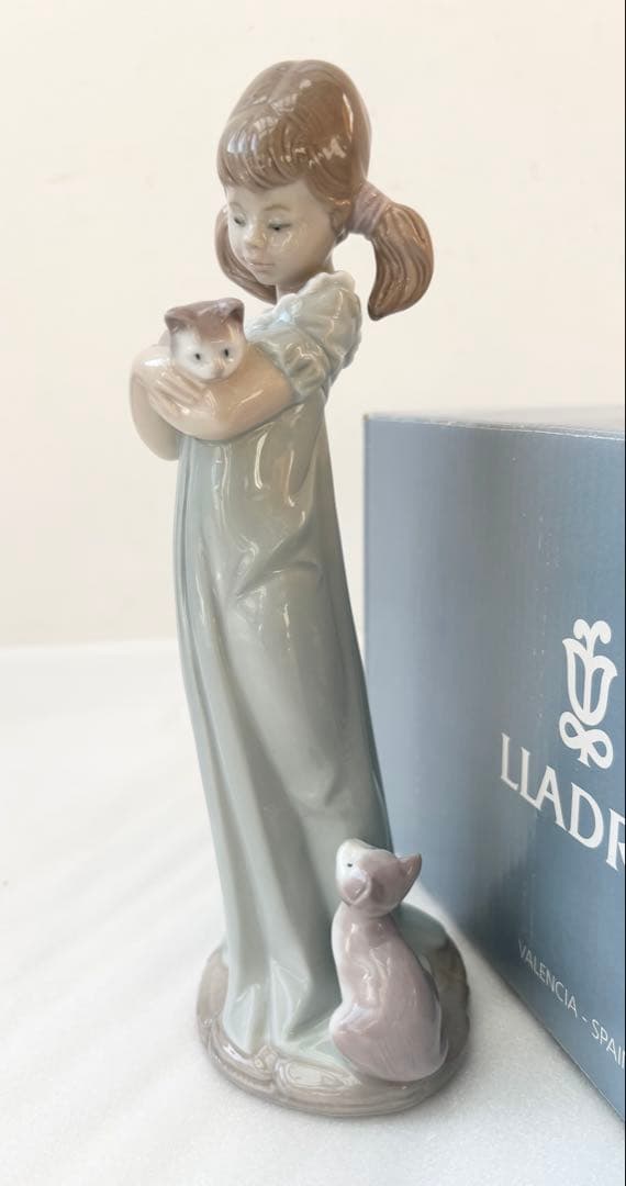 リヤドロ 私のことも忘れないで フィギュリン LLADRO 外箱付き　猫　少女