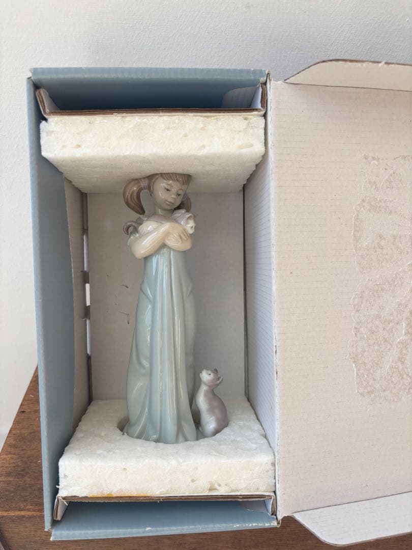 リヤドロ 私のことも忘れないで フィギュリン LLADRO 外箱付き　猫　少女