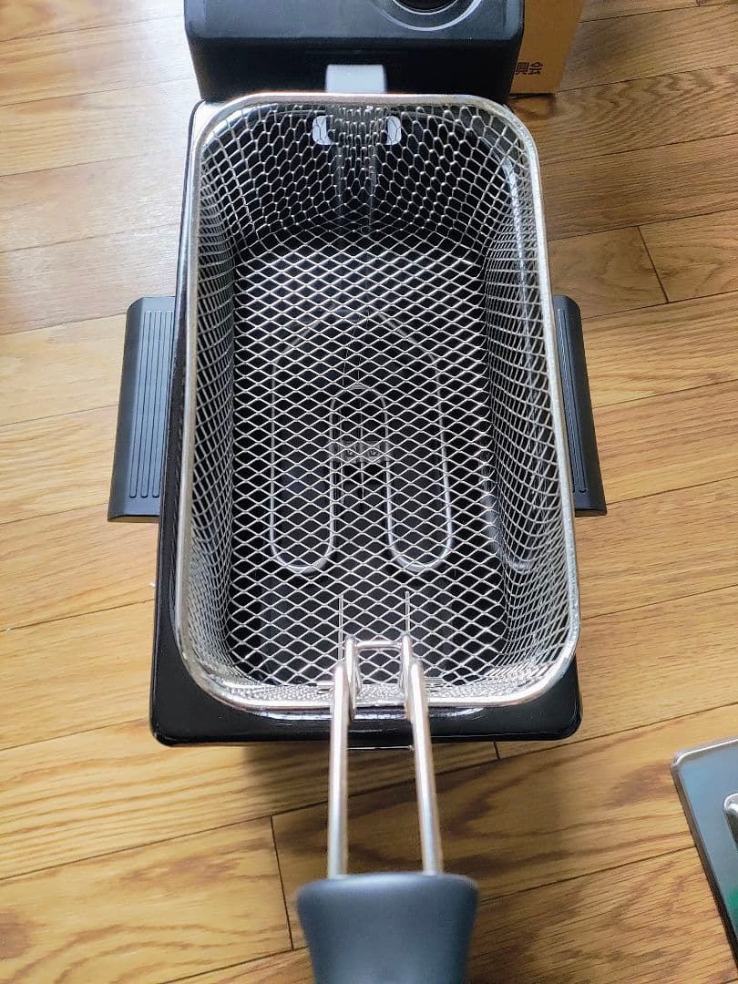 新品、 フライヤー シルバー