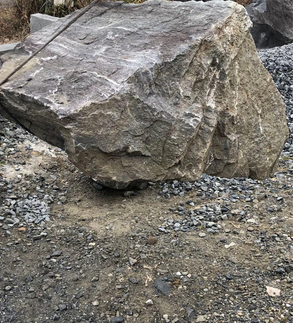 【茨城・配送可】高さ110cm 立石 主石クラス 自然石 和庭・造園向き