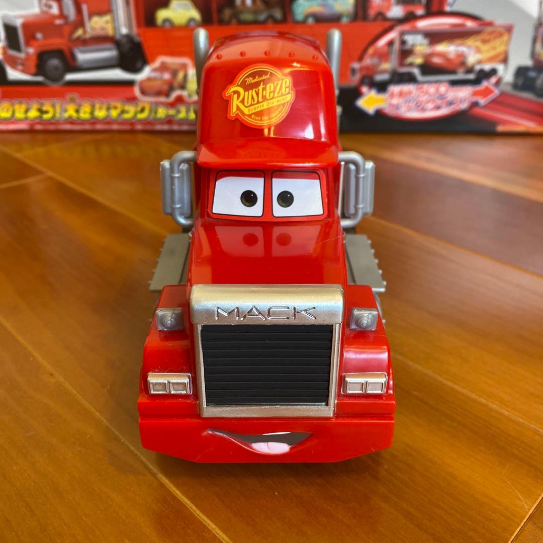 カーズ　トミカ　たくさんのせよう！大きなマック カーズ3タイプ 廃盤品