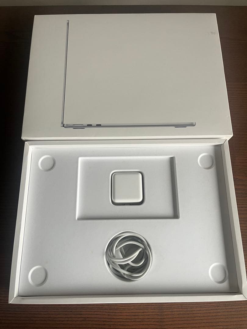 美品】MacBook Air M2、magic mouse 3