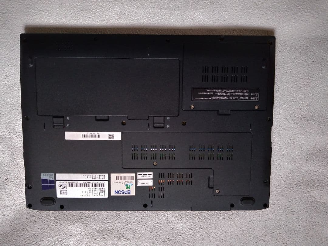 Windowsノート本体 EPSON Endeavor NA511E Core i5 8GB Win10