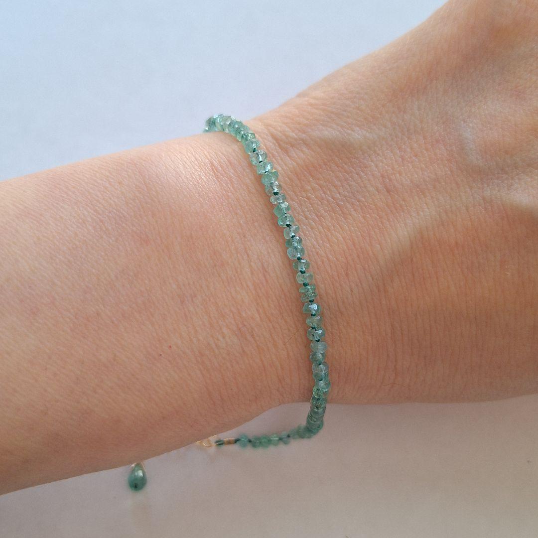 エメラルド　ノット　ブレスレット