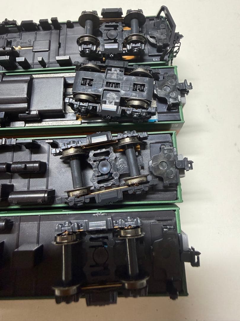 KATO 10-895 111系0番台湘南色 4両付属編成（動力付）