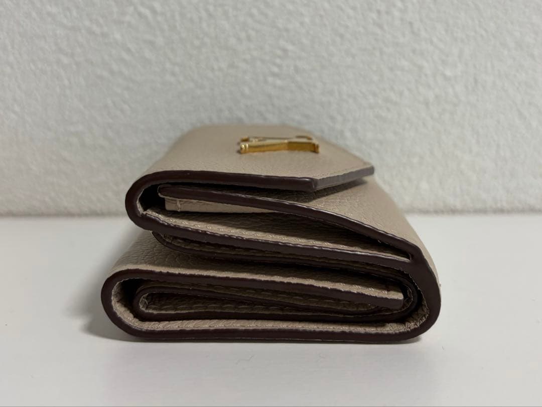 週末限定価格　美品 ルイヴィトン ポルトフォイユ カプシーヌ三つ折り財布ベージュ