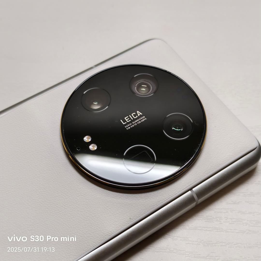 Xiaomi 13 Ultra ホワイト 極美品 Googleフォト無限 日本語