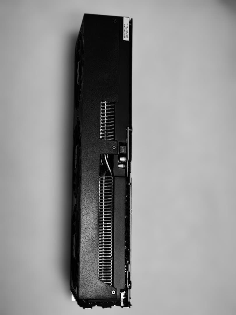 【極美品/ELSA直販購入】INNO3D RTX 5090 32GB ※箱難あり