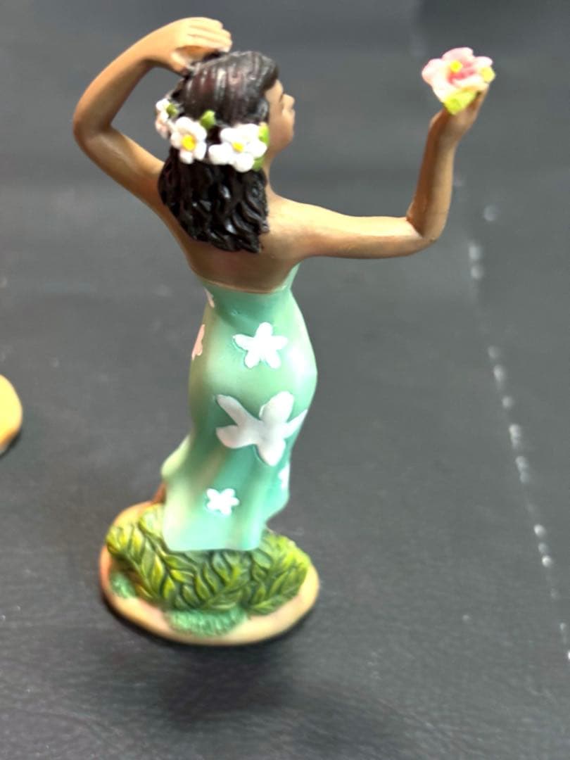 Hawaii ミニポーセリン像　ハワイアンドール　人形　ハワイ　ドール　置物