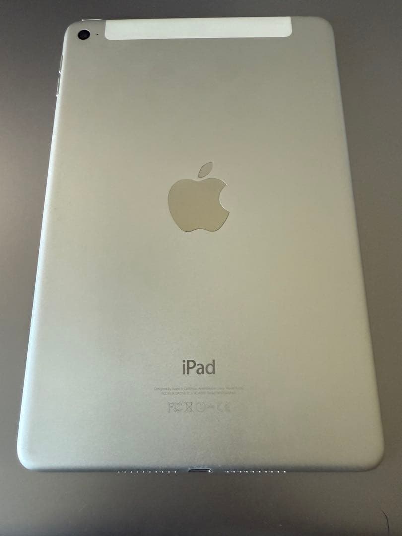 Apple iPad mini 4 16GB SIMフリー シルバー