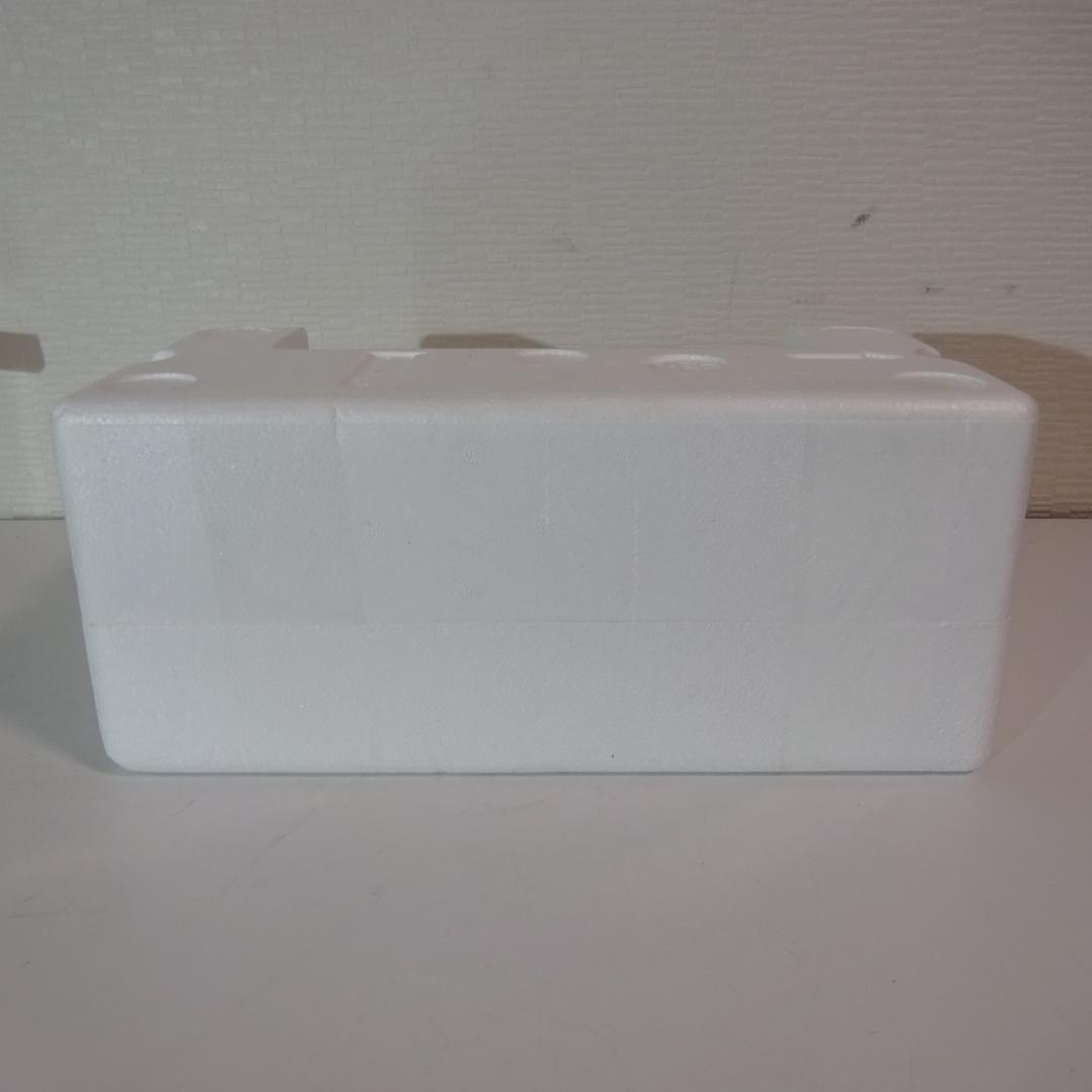 0305Y ボルボ XC60 1/18ミニカー ホワイト