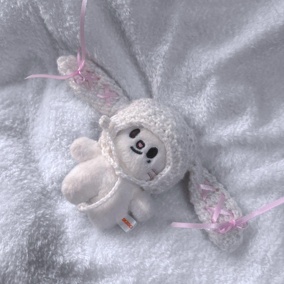 ハンドメイド 10cm ぬい服 帽子 毛糸 リボン うさ耳 skzoo 白