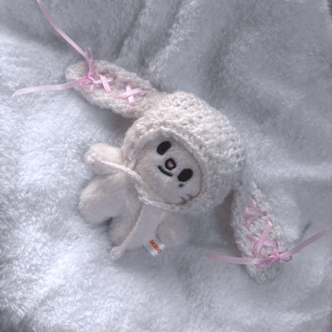 ハンドメイド 10cm ぬい服 帽子 毛糸 リボン うさ耳 skzoo 白