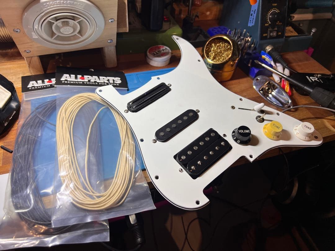 ストラトタイプ SSH虎杢 フレイムネック コイルタップ コンポーネント