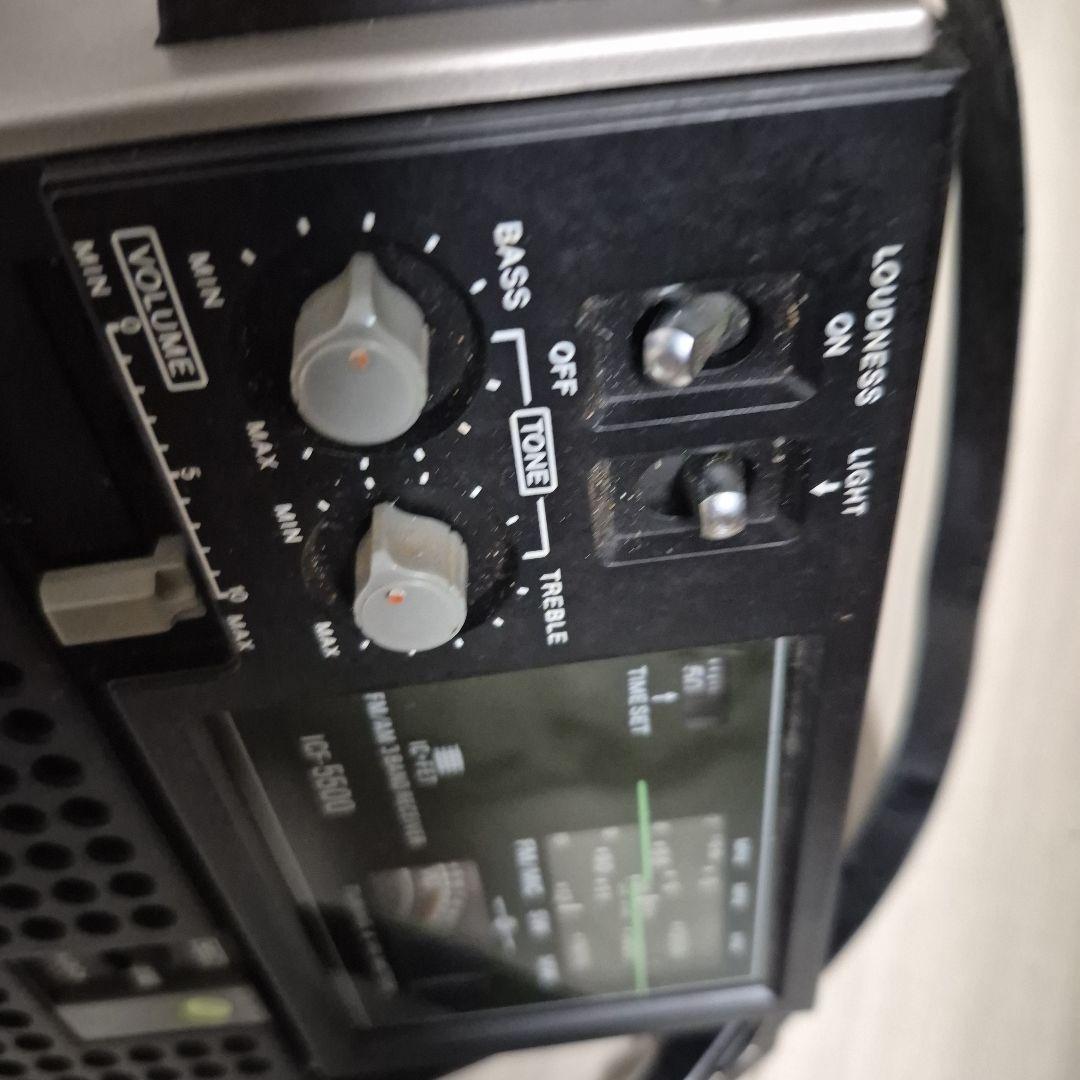 SONYスカイセンサー ICFー5500ーAMFM短波バント　RECEIVER