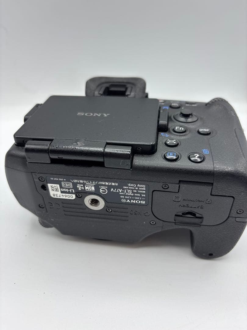 中古美品 SONY α77 デジタル一眼レフカメラ 本体