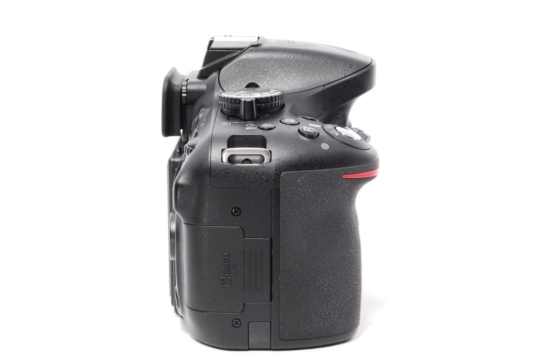 Nikon D5200◆ショット数少なめ◆すぐ使える◆一眼レフカメラ◆手ぶれ補正