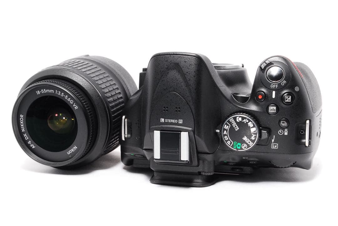 Nikon D5200◆ショット数少なめ◆すぐ使える◆一眼レフカメラ◆手ぶれ補正