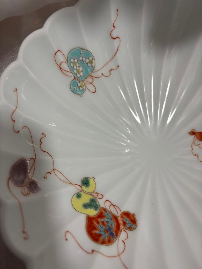 宮内庁御用達　深川製磁　ひょうたん柄 菊割鉢　陶器