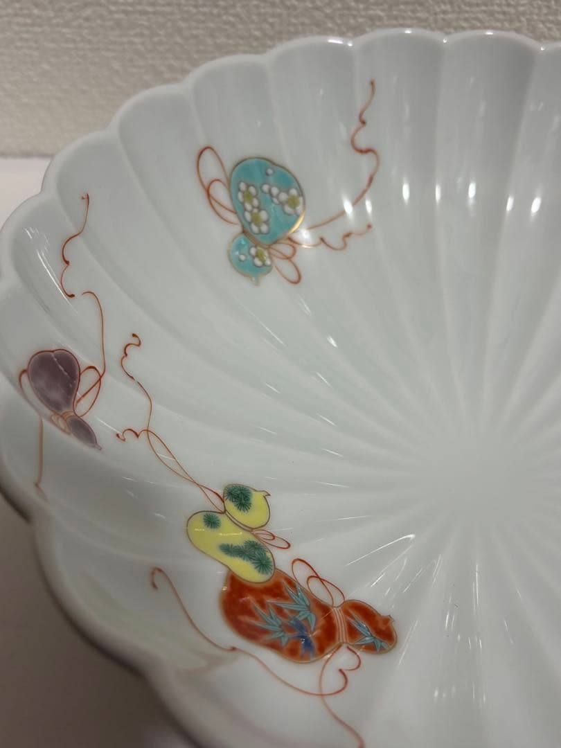 宮内庁御用達　深川製磁　ひょうたん柄 菊割鉢　陶器
