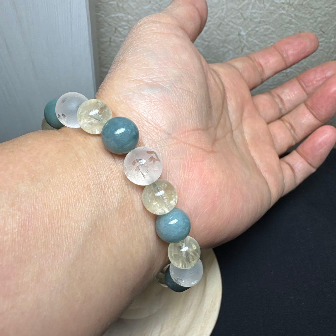 愛用中の六字真言水晶&シトリンと九眼天珠翡翠のブレス