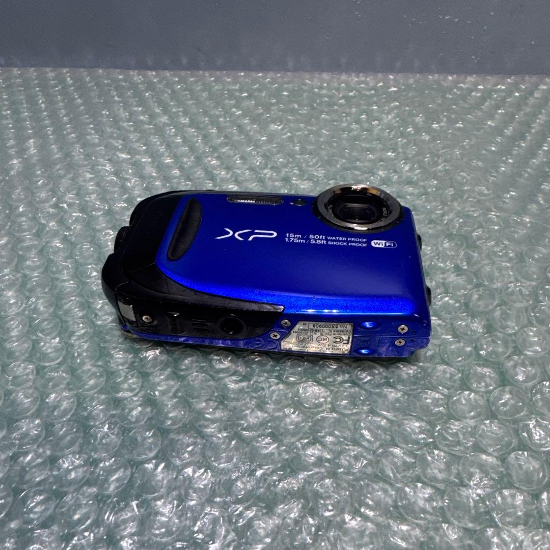 FUJIFILM FINEPIX XP80 防水　デジカメ