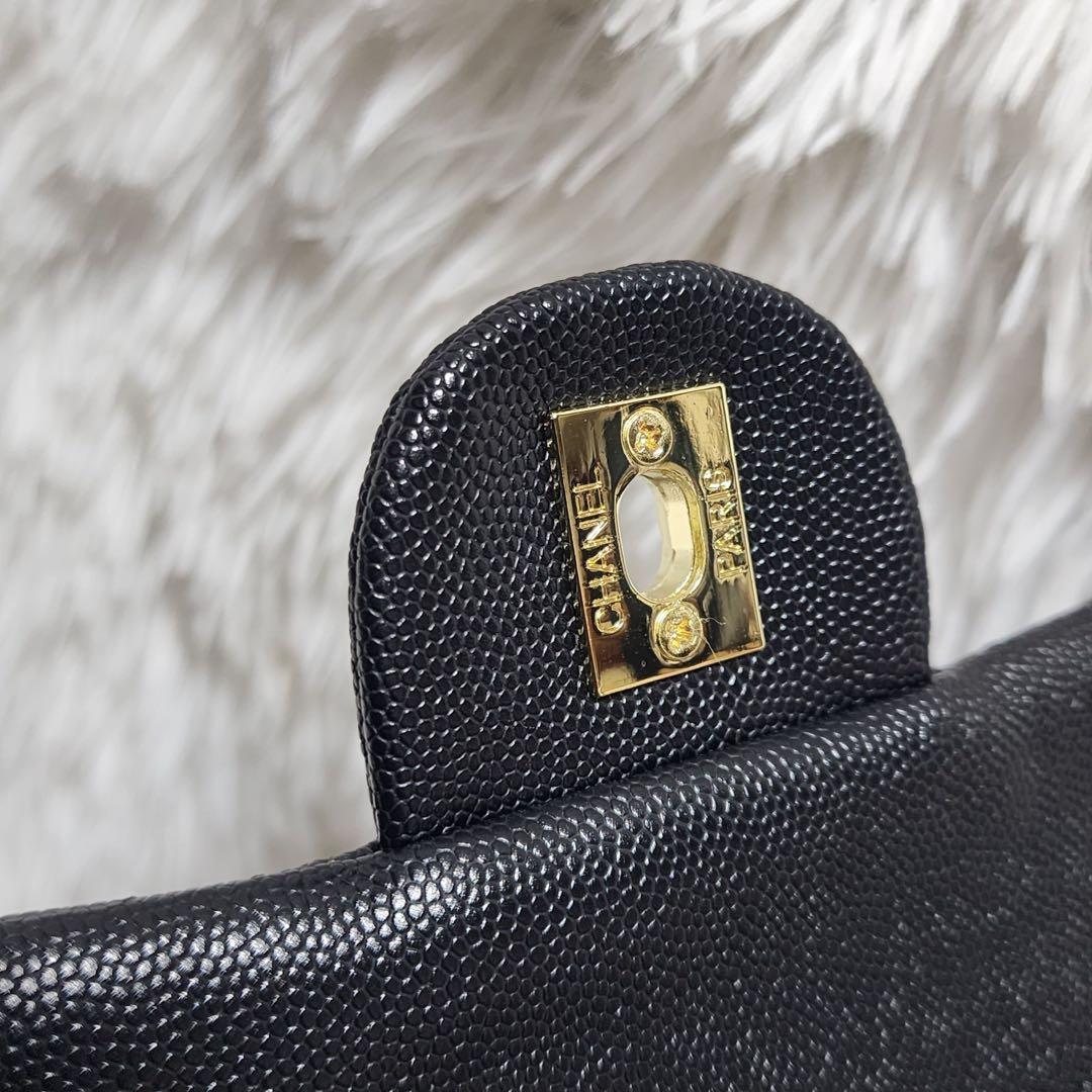 シャネル　ショルダーバッグ　黒　ゴールドチェーン