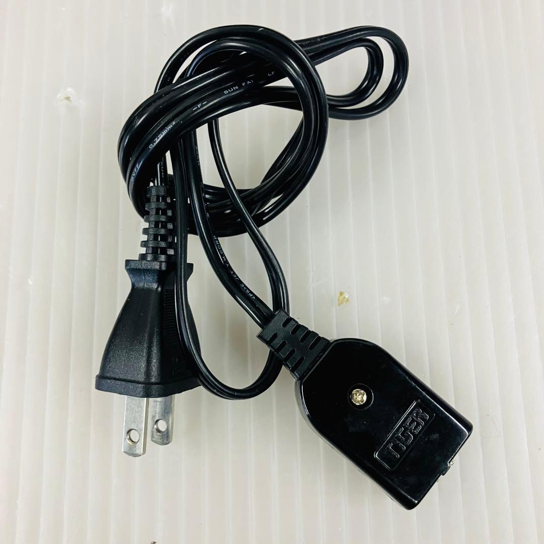 2M11. タイガー マイコンジャー炊飯器 JBS-A055