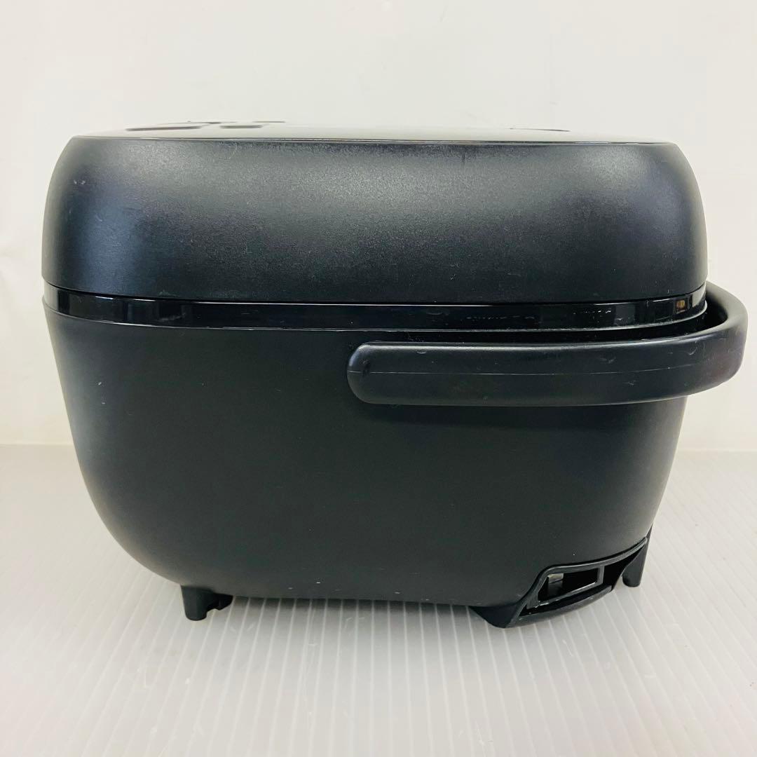 2M11. タイガー マイコンジャー炊飯器 JBS-A055