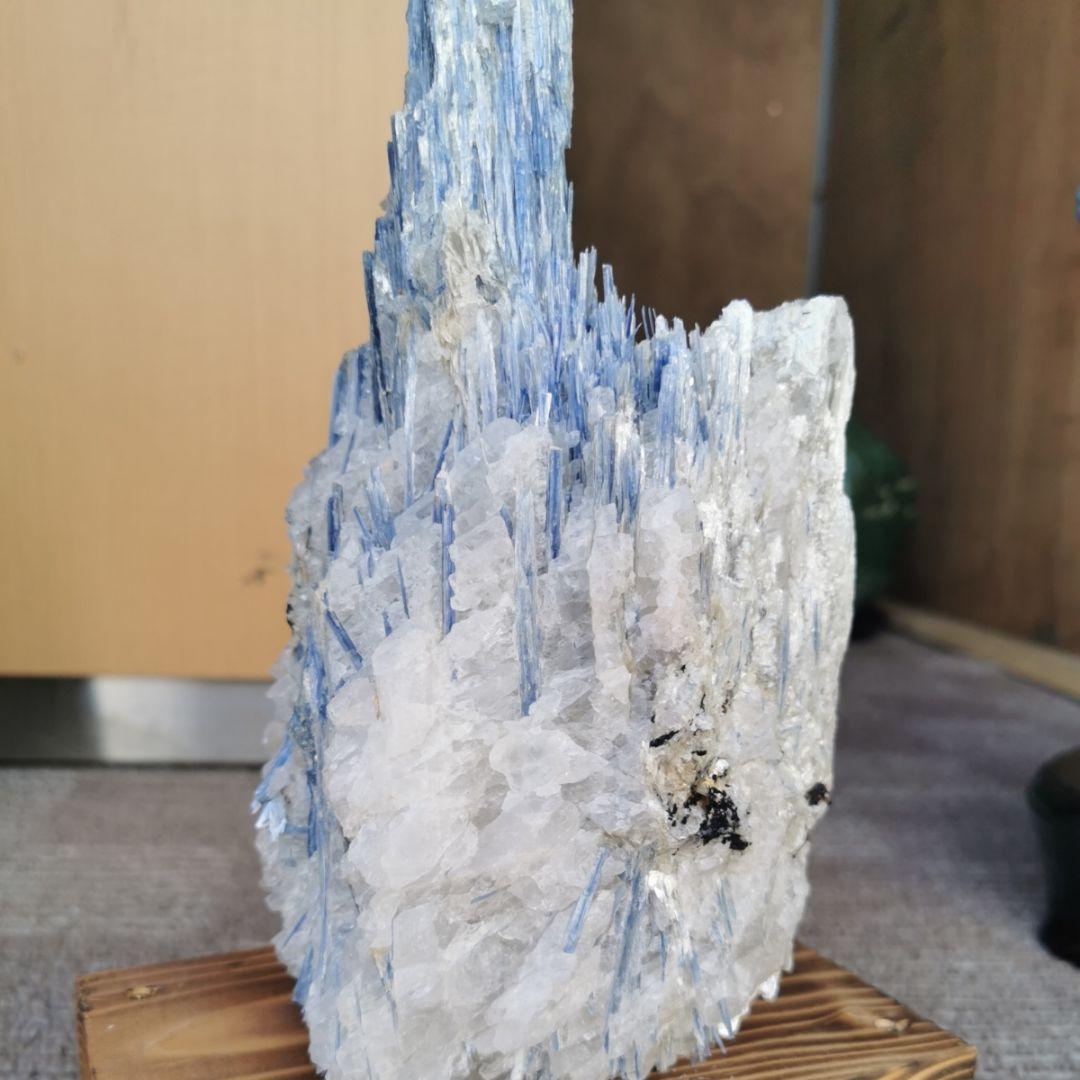 カイヤナイト　原石　3.1キロ　鑑賞石　石　置物　オブジェ　インテリア