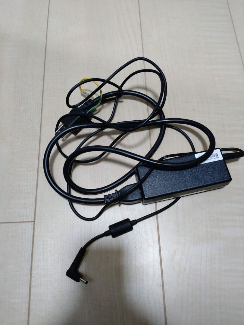 【値下げ】ドスパラCritea VF-HEKS 15.6ゲーミングノートPC