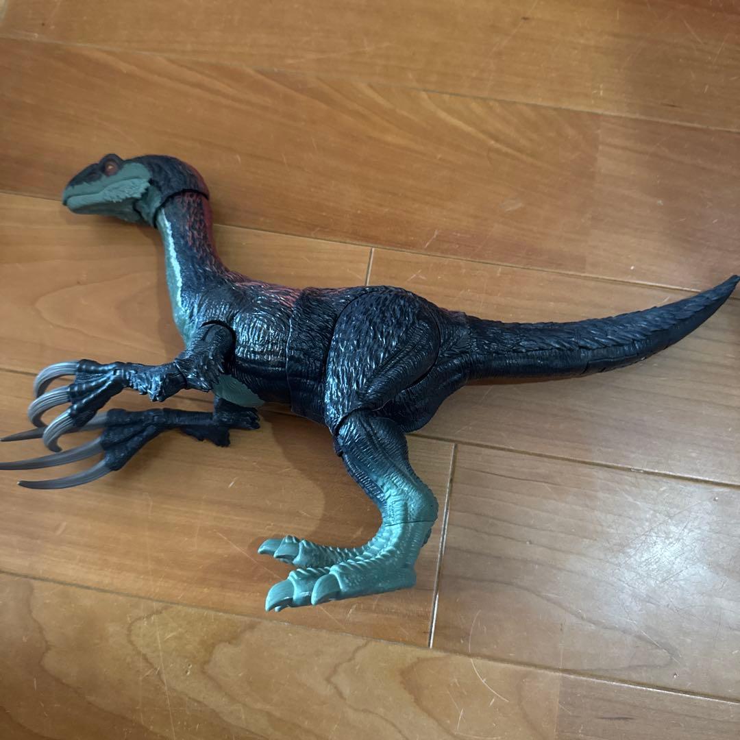 ギガノトサウクル　ティラノサウルス　テリジノサウルス　マテル