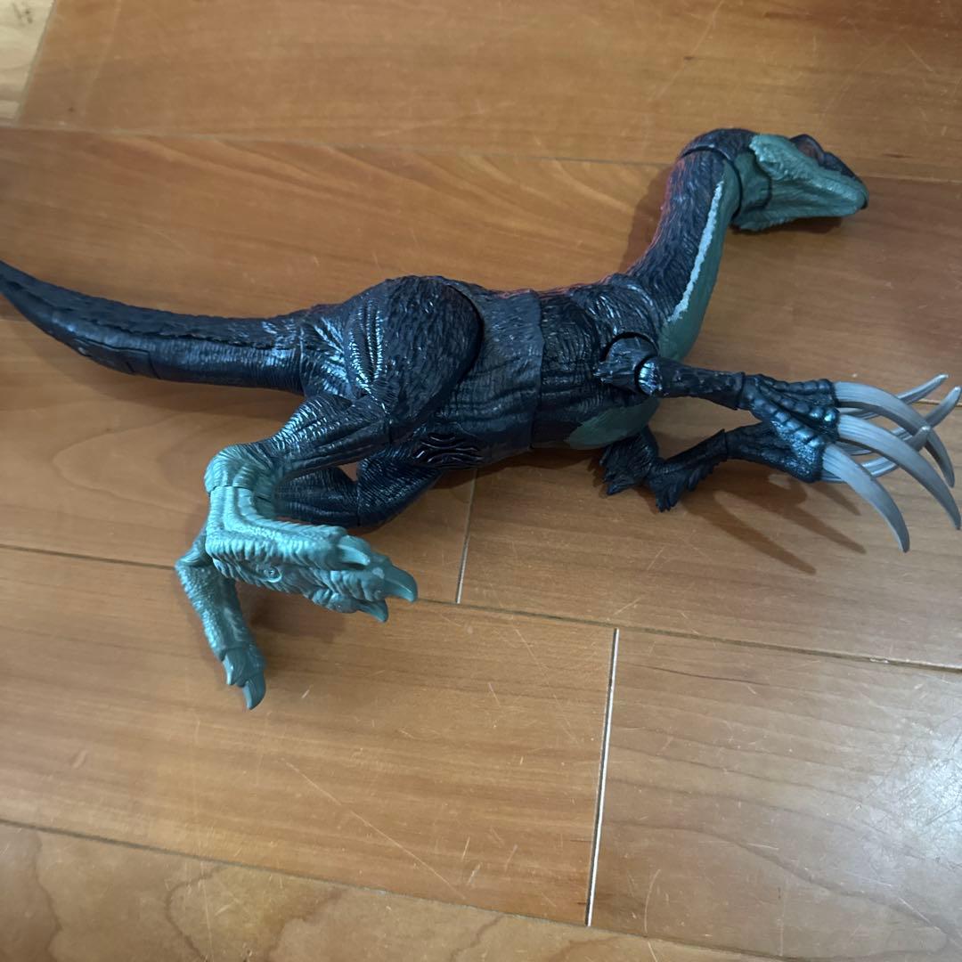 ギガノトサウクル　ティラノサウルス　テリジノサウルス　マテル