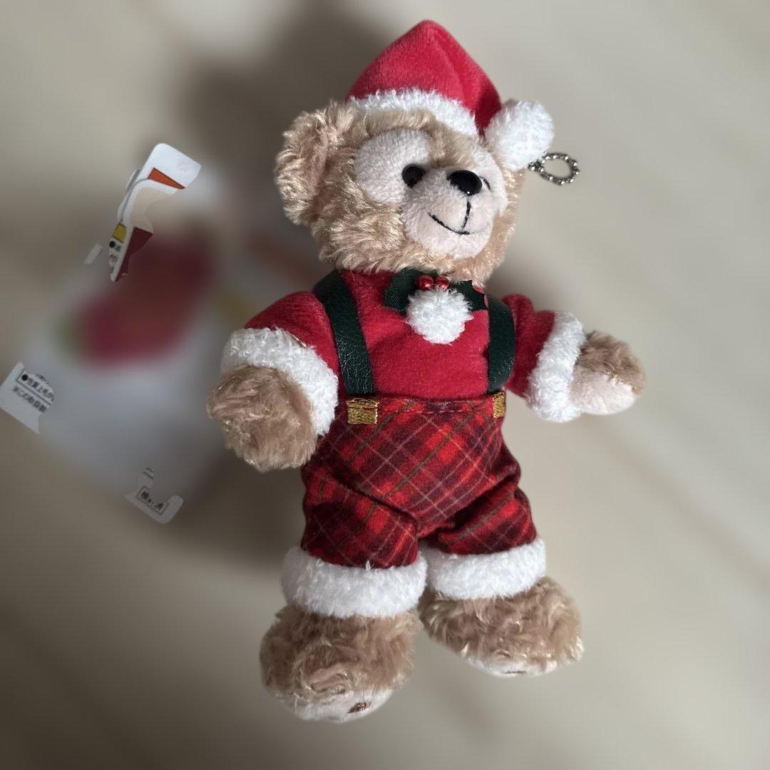ダッフィークリスマス2024ぬいぐるみバッジセット